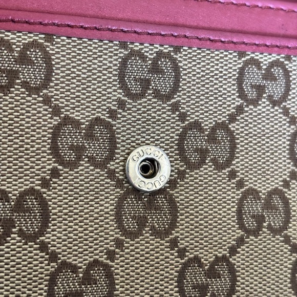 Cute Burberry wallet - Picture 3 of 5